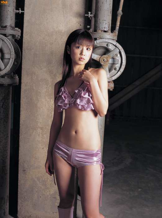 Bomb.TV写真ID0052 2006.01 Yuko Ogura 小倉優子