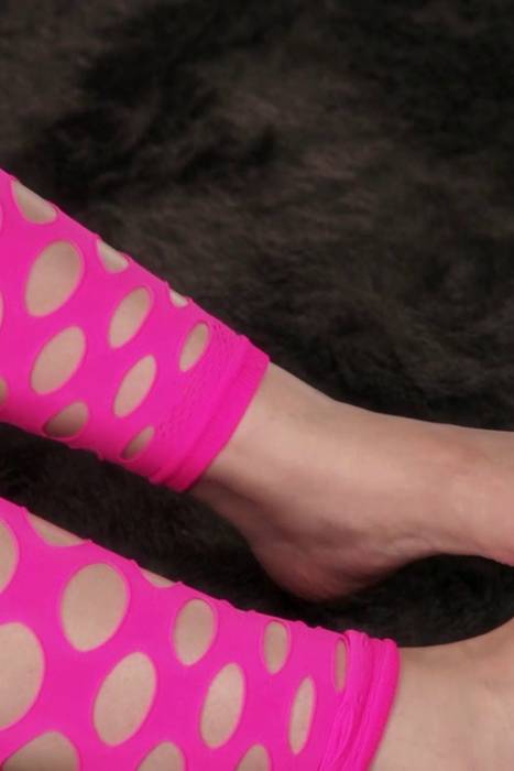 [legsjapan视频完美版]ID0131 YukariToudou-6-Hot Pink Hole Leggings Foot Cum--性感提示：睡衣开裆满眼欲望气质迷人双手遮乳
